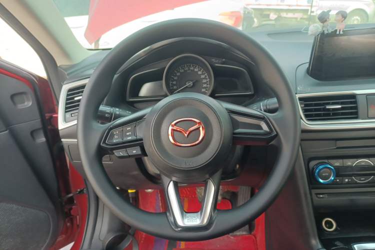 Used Mazda Mazda 3 Axela 2017 Sedan 1.5L Automatic Luxury Model Emission Standard China V
