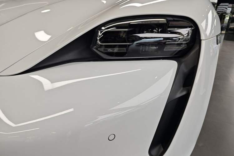 Used Porsche Taycan 2022-Year Updated Taycan
