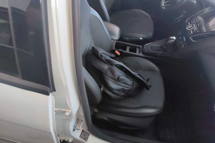 Used Ford Focus 2018 Two-Door Classic EcoBoost 125 Automatic Supercharged Style SmartDrive Edition
