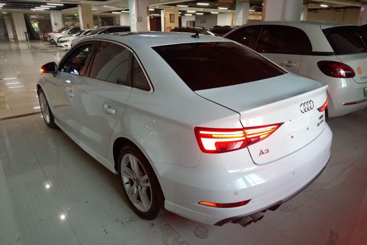 Used Audi A3 2019 Limousine 35 TFSI Fashion Edition China VI Emission Standard
