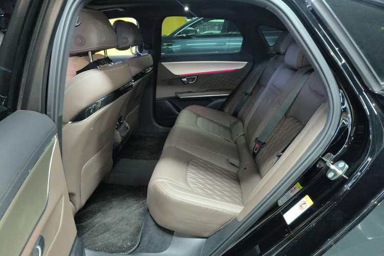 Used BYD Han 2024 DM-i Glory Edition 121KM Prestige Model
