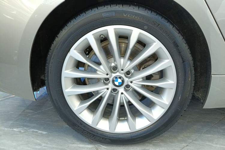 Used BMW 5 Series 2022 Restyled 525Li Luxury Package
