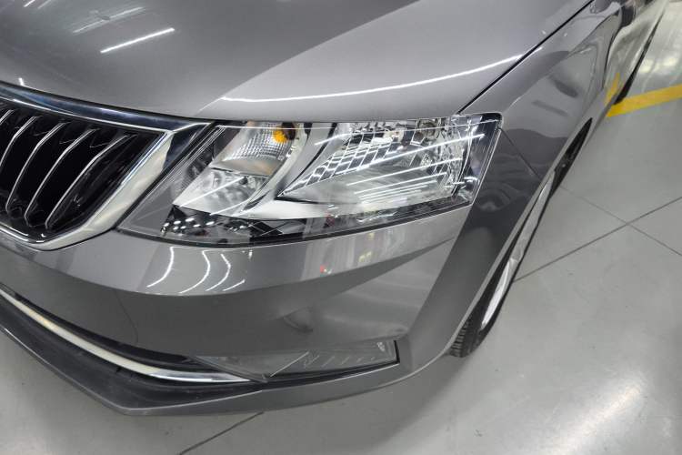 Used Skoda Rapid 2018 1.6L Manual Comfort Edition
