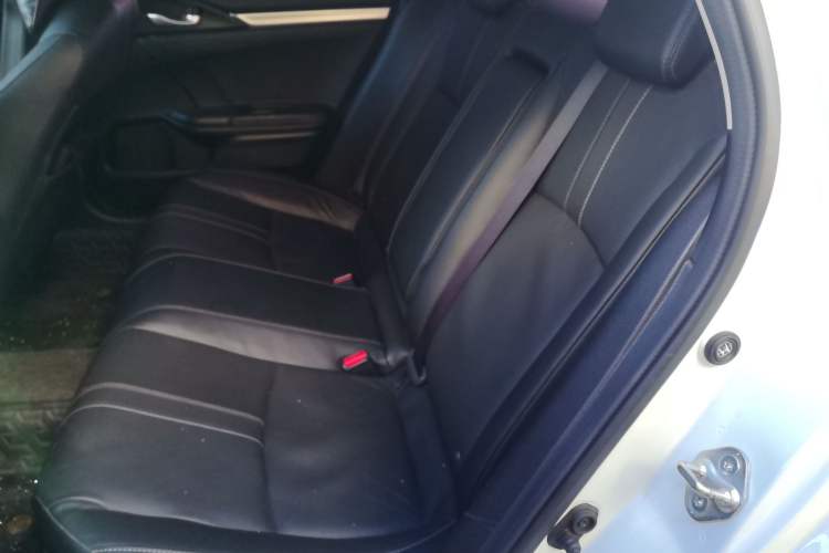 Used Honda Civic 2016 220TURBO CVT Prestige Edition
