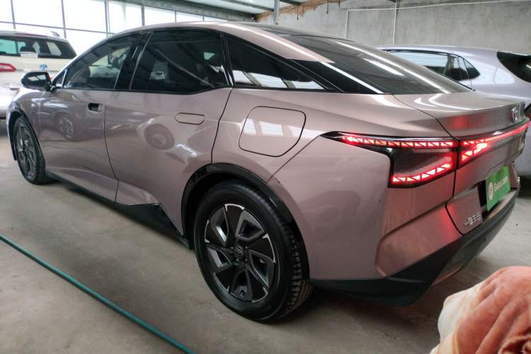 Used Toyota bZ3 2023 616 km Long-Range Premium