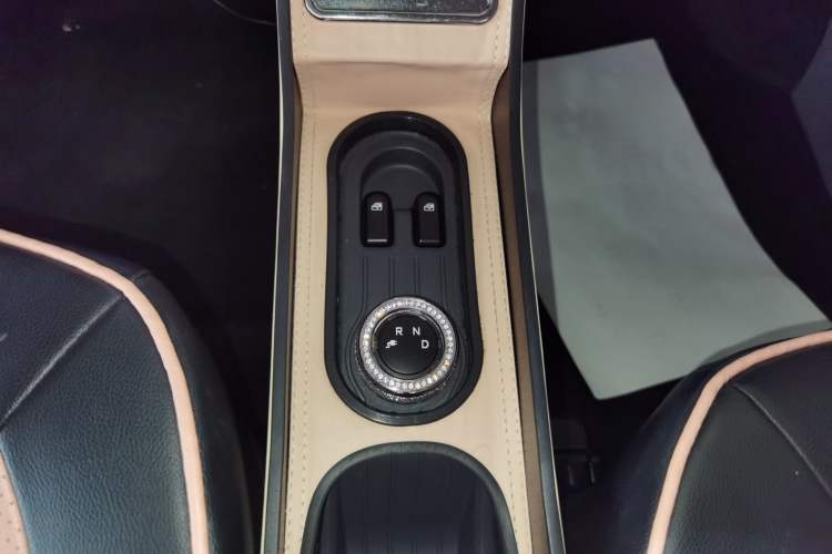 Used Wuling Hongguang MINIEV 2022 Macaron Premium Model – Lithium Iron Phosphate