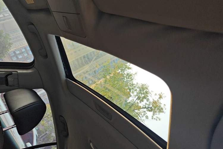 Used Chevrolet Cruze 2013 Hatchback 1.6L Automatic Luxury Model
