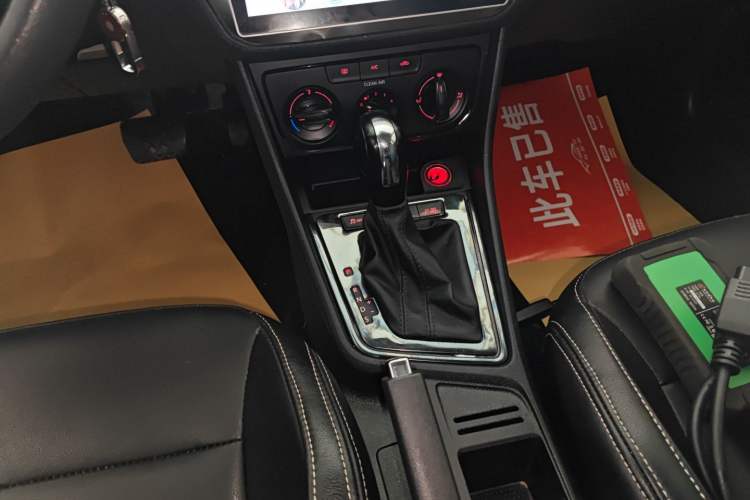 Used Volkswagen Lavida 2017 1.6L Automatic Fashion Edition
