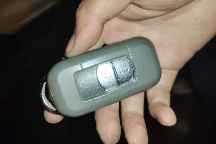 Used Mazda Mazda 3 Axela 2017 Hatchback 2.0L Automatic Luxury Model Emission Standard China V