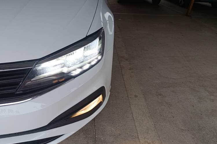 Used Volkswagen Lamando 2019 230TSI DSG Fashion Edition China V Standard