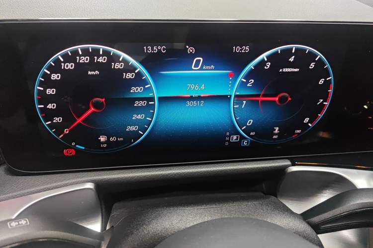 Used Mercedes-Benz GLB 2022 GLB 220 Fashion Model
