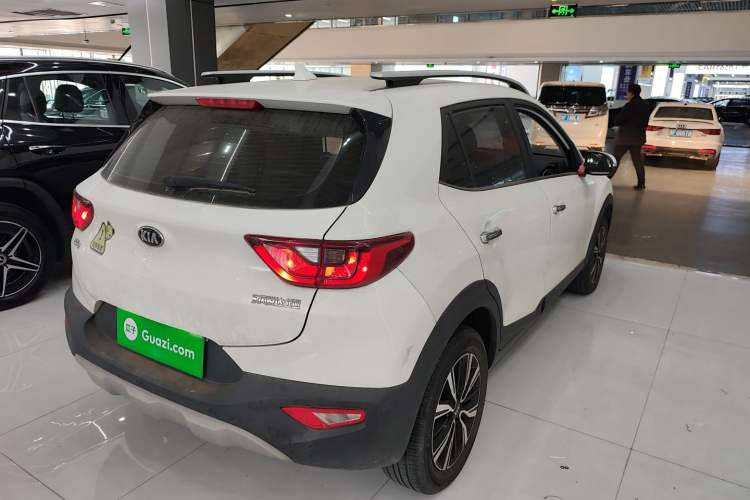 Used Kia kx1 Stonic 2021 1.4L CVT Fun Edition
