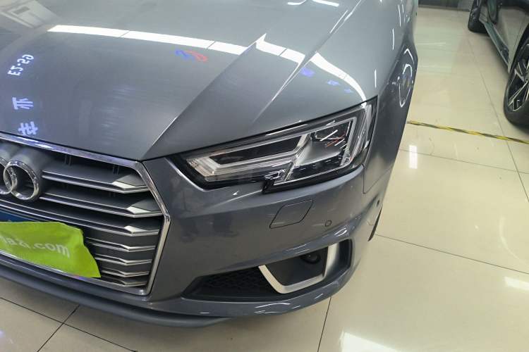 Used Audi A4L 2019 40 TFSI Fashion Version China V
