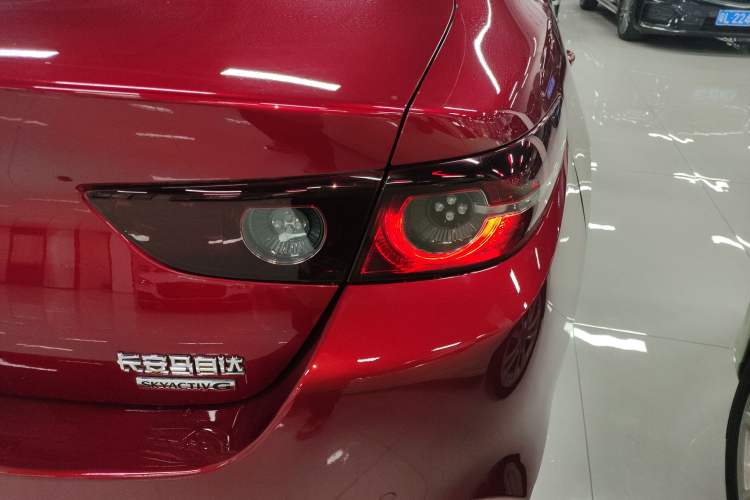 Used Mazda Mazda 3 Axela 2020 1.5L Automatic Luxury Version