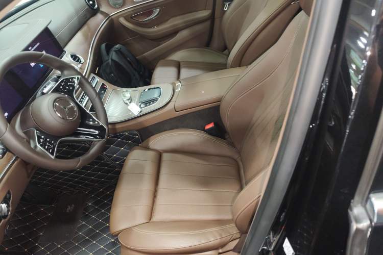 Used Mercedes-Benz E-Class 2023 E 260 L
