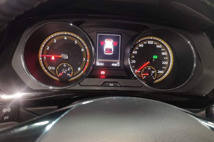 Used Volkswagen Tiguan L 2020 330TSI Automatic Two-Wheel Drive Panoramic Comfort Edition China VI Standard