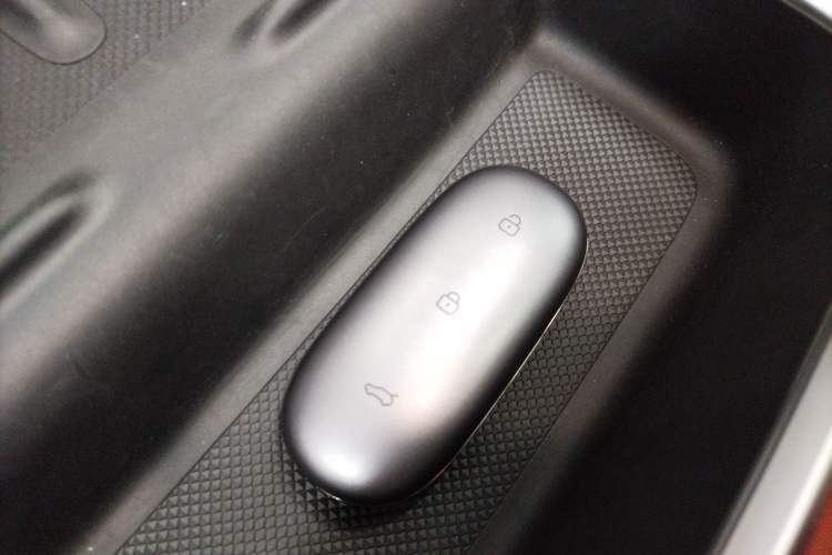 Used Li Auto L8 2024 Pro Model
