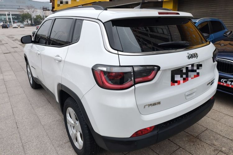 Used  Compass 2017 200T Automatic Family Edition
