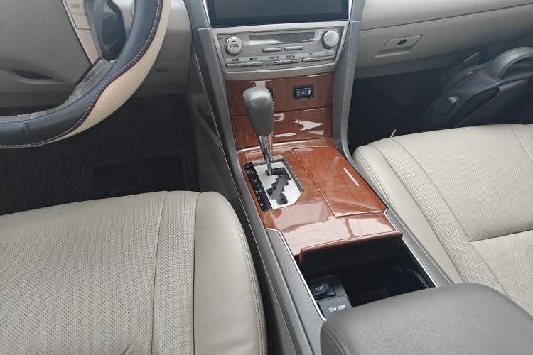 Used Toyota Camry 2013 200G Classic Luxury Edition