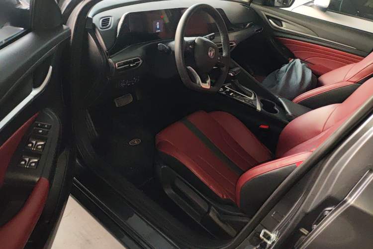 Used Changan Eado 2021 PLUS Blue Whale NE 1.4T GDI DCT Prestige Model
