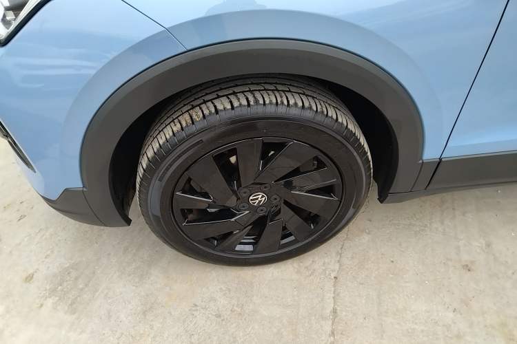 Used Volkswagen Tharu 2025 NewRui 300TSI Prestige Edition