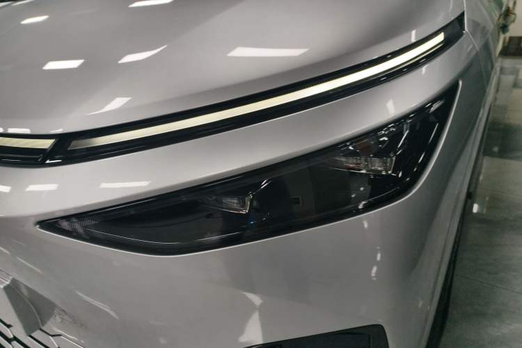 Used XPeng X9 2024 702 Ultra-Long Range Max