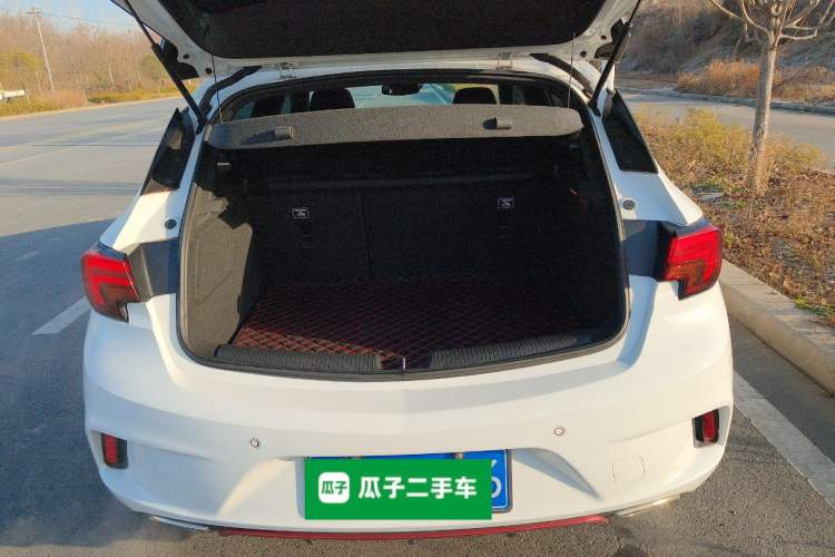 Used Buick Verano 2019 Two-Door GS 20T Dual-Clutch Luxury Model