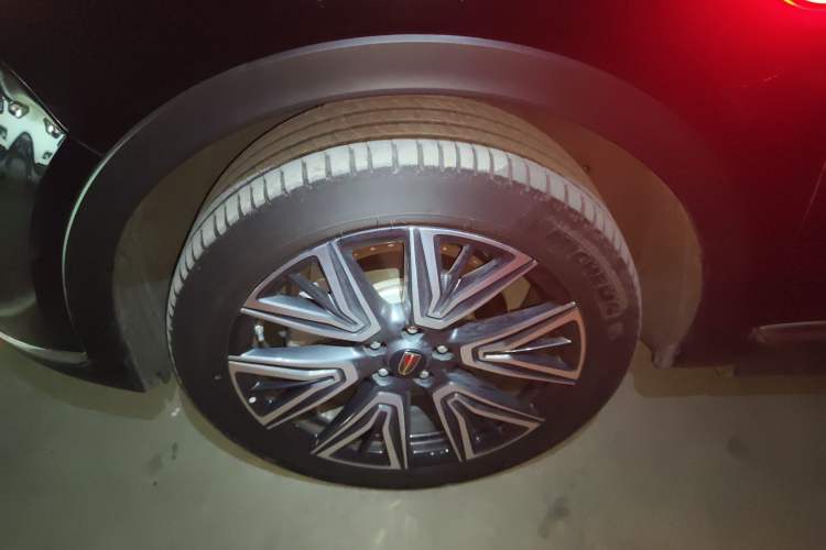 Used Hongqi HS5 2022 Facelifted Version 2.0T Smart Connect Flagship All-Wheel-Drive Edition