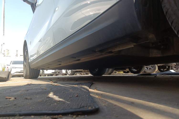 Used  3 2023 405km Pro
