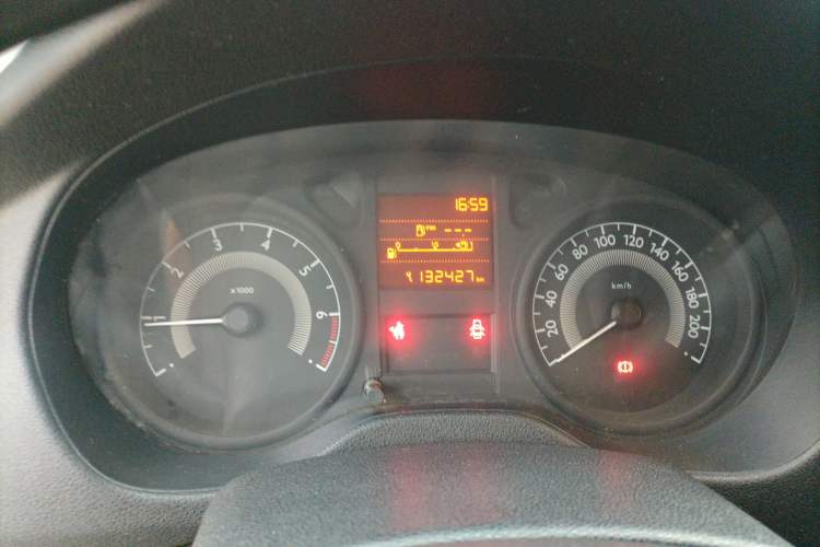 Used Peugeot 301 2014 1.6L Manual Comfort Edition
