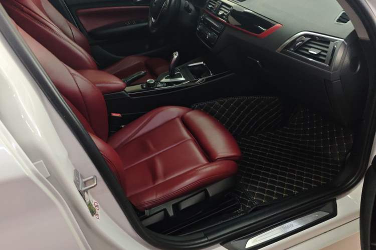 Used BMW 1 Series (Import) 2018 118i Sport Design Package
