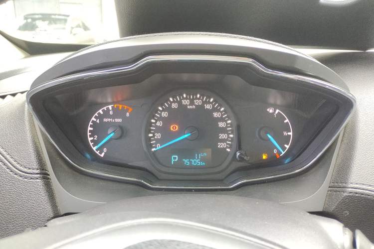 Used Ford Escort 2015 1.5L Automatic Fashion Model