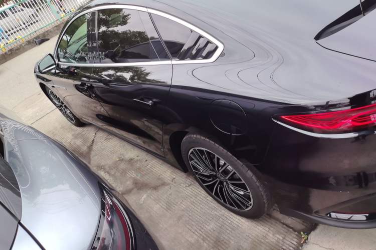 Used BYD Han 2025 DM-i Intelligent Driving Edition 125KM LiDAR Flagship Model
