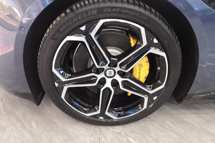 Used  SU7 2024 Four-Wheel Drive Ultra-Long Range Advanced Intelligent Driving Max Edition