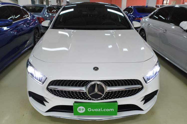 Used Mercedes-Benz A-Class 2022 Revised Version A 200 L Sport Sedan Fashionable Style
