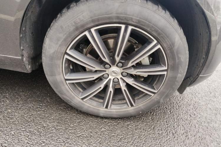 Used Volvo XC60 2021 T5 4x4 Smart Luxury Edition