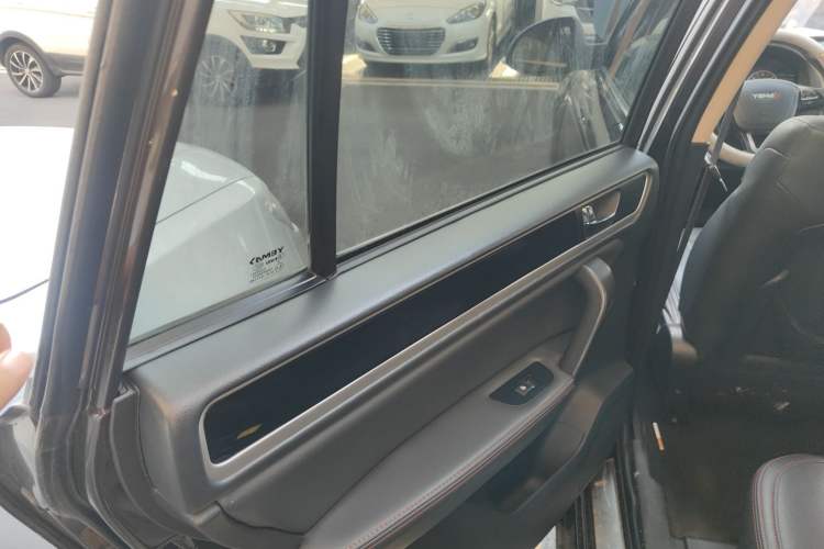 Used Yema T70 2016 1.8T CVT Elegant Model
