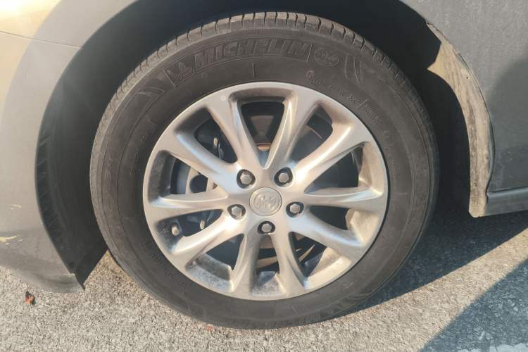 Used Buick GL6 2019 18T 6-Seater Elite Version China VI Standard
