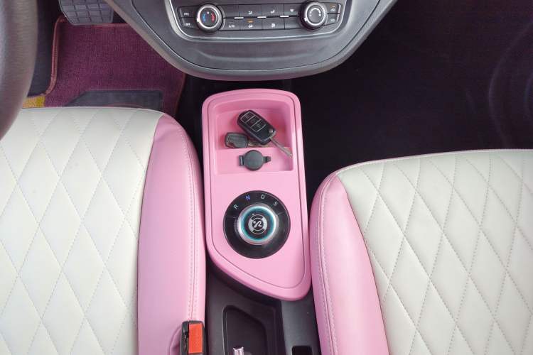 Used Brilliance Xinri i03A 2021 318 km 31.45 kWh
