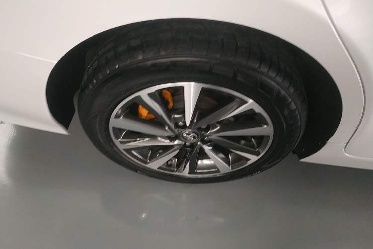 Used Toyota Camry 2021 2.0G Luxury Edition
