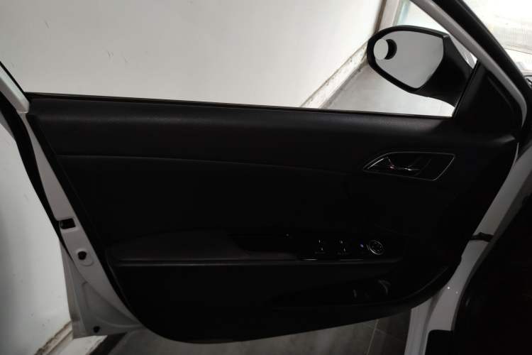 Used Hyundai Mistra 2016 1.8L Automatic Smart GLS
