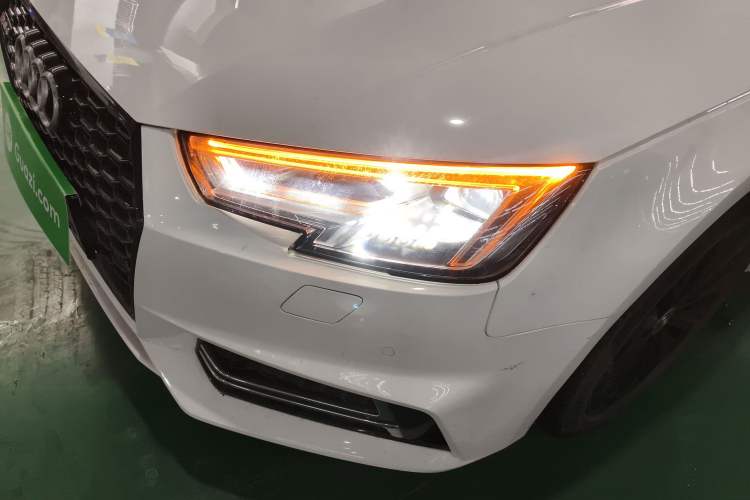 Used Audi A4L 2019 40 TFSI Ambition China VI