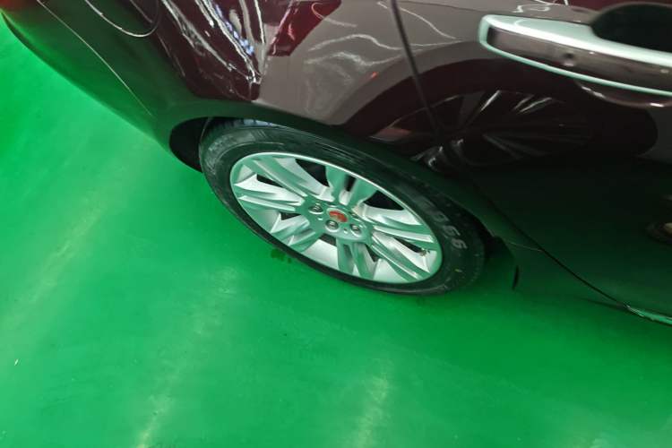 Used Jaguar XFL 2018 XFL 2.0T 250 PS Premium Edition
