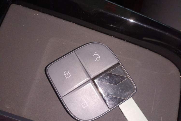 Used Lynk & Co 08 EM-P 2025 120km Long-Range Pro
