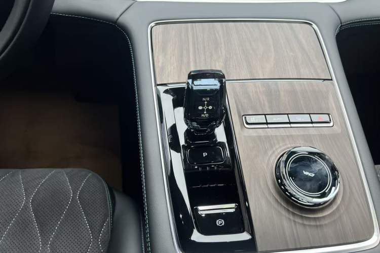 Used Geely Auto Monjaro L 2025 Dongfang Yao 2.0TD Automatic Lanxing Edition