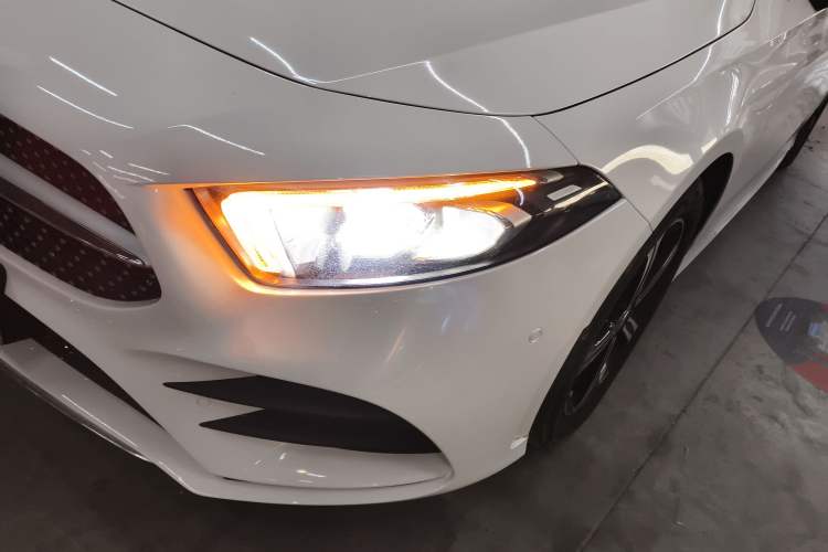 Used Mercedes-Benz A-Class 2022 Revised Version A 200 L Sport Sedan Fashionable Style