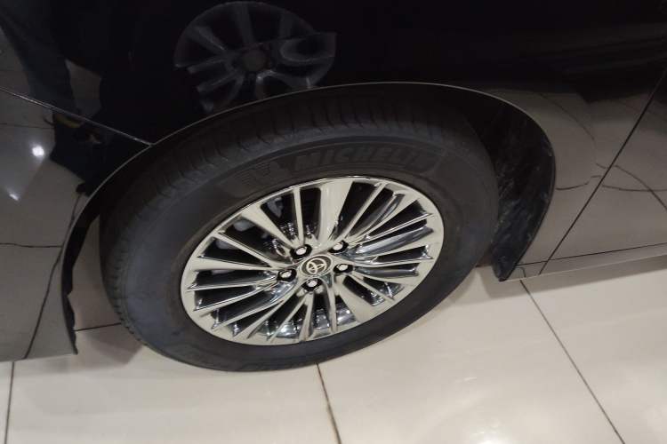 Used Toyota Vellfire 2019 Dual-Engine 2.5L HV Prestige Edition
