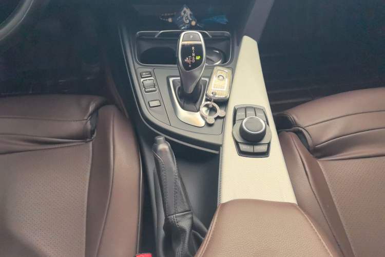 Used BMW 3 Series 2018 320i M Sport Package
