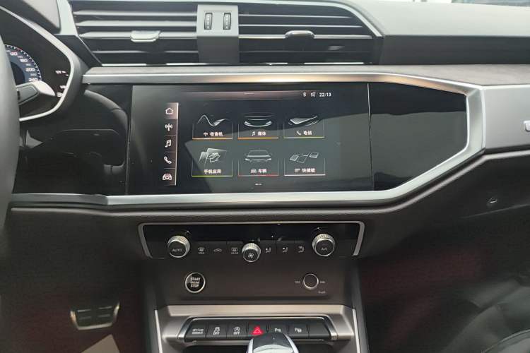 Used Audi Q3 2021 40 TFSI Fashion Dynamic Model
