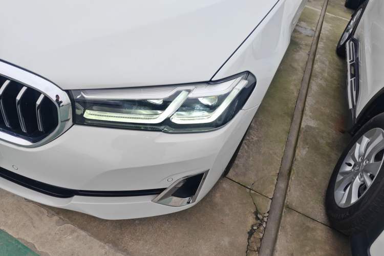 Used BMW 5 Series 2021 525Li Luxury Package
